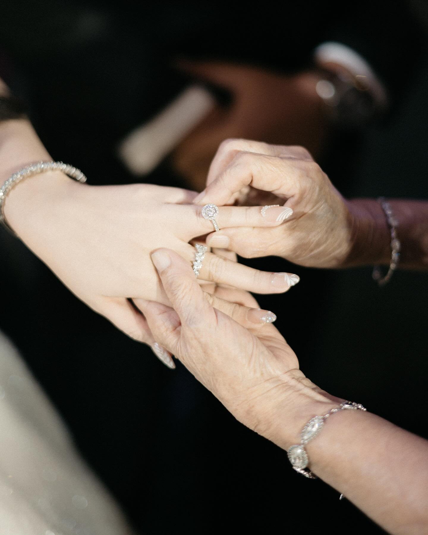 ENGAGEMENT PACKAGE CHARIS BY TEAM