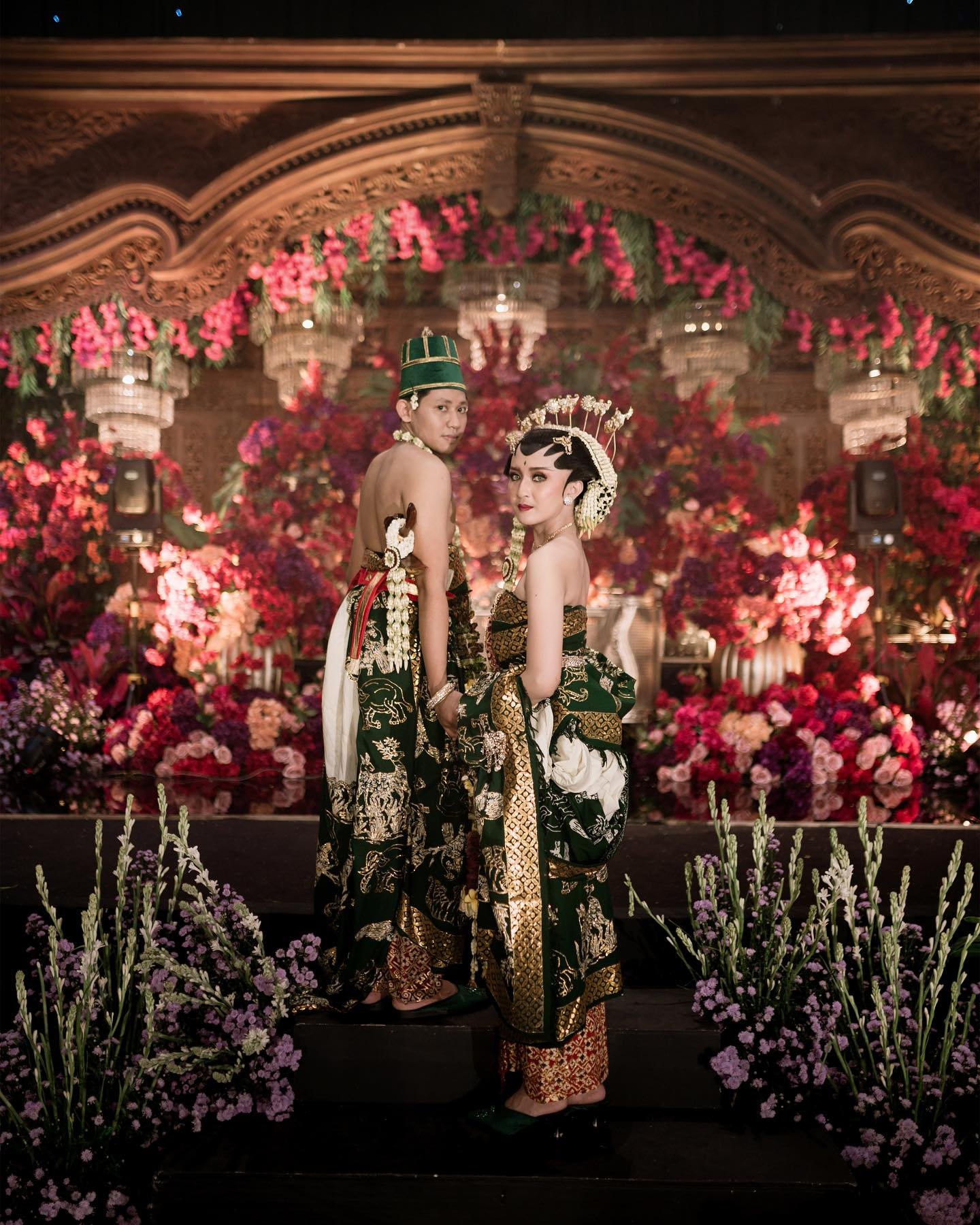 WEDDING EXCLUSIVE