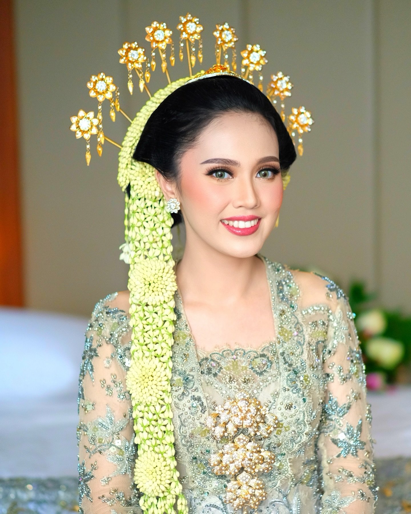 SILVER PAKET BAJU AKAD & RESEPSI BY TEAM