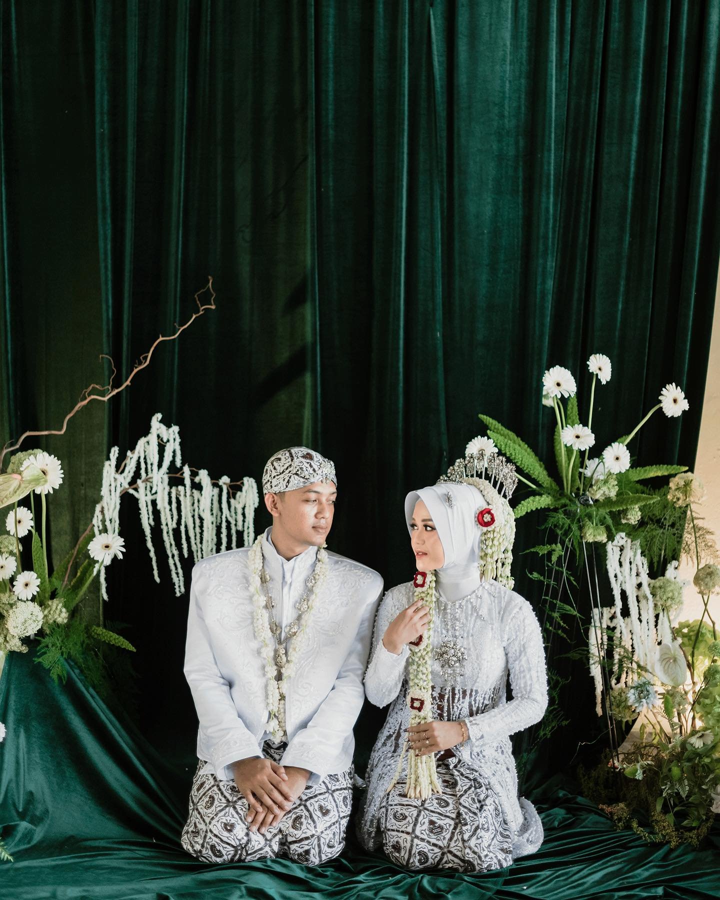 PACKAGE SILVER ENGAGEMENT AKHAD PHOTO ONLY